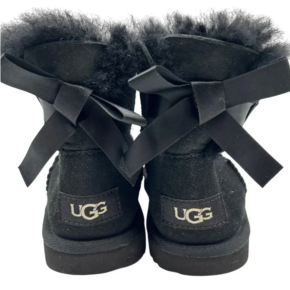 UGG Mini Bailey Bow II Black Sheepskin Boots Ribbon Tie Girls Size 12 US EU 30